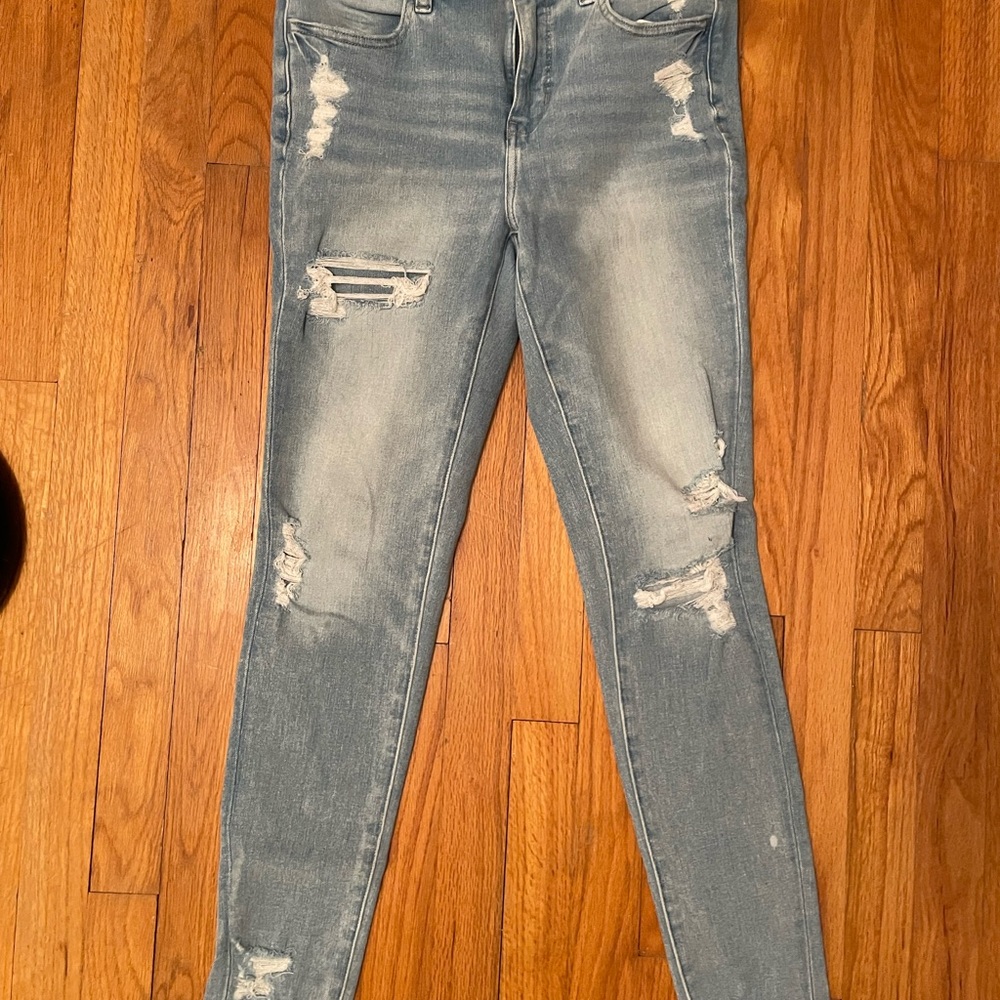 American Eagle Outfitters Light Blue Distressed high rise jegging